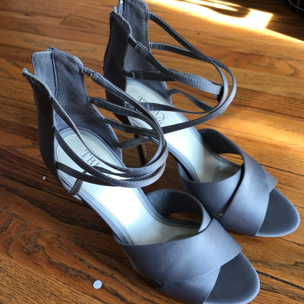 🦩 Truly by Zac Posen Heels 🦩 - Picture 1 of 4